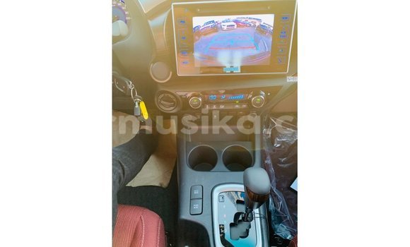 Acheter Import Voiture Toyota Hilux Blanc à Import - Dubai, Harare Acheter Import Voiture Toyota Hilux Blanc à Import - Dubai, Harare