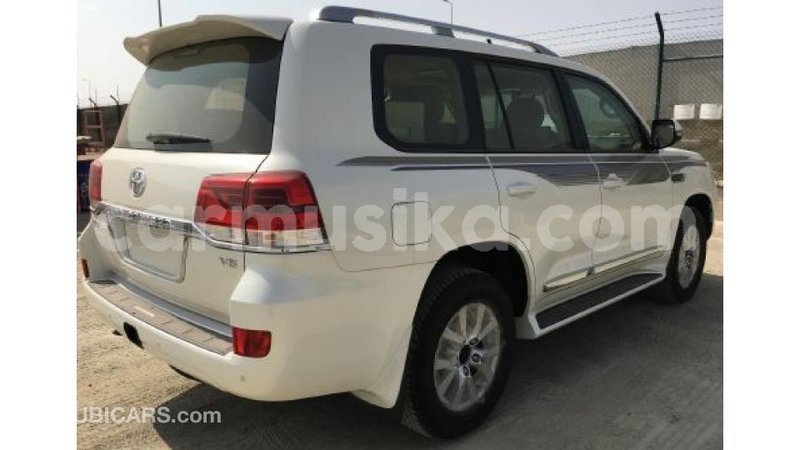 Big with watermark toyota land cruiser harare import dubai 11111