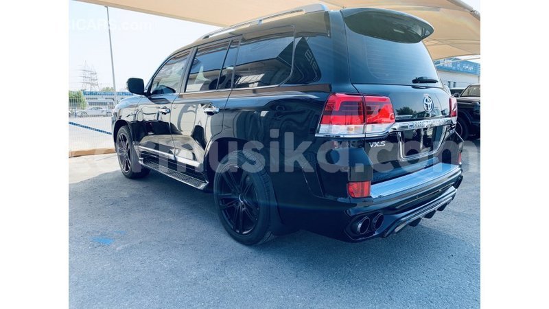 Big with watermark toyota land cruiser harare import dubai 11112