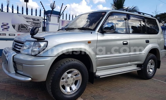 Acheter Occasion Voiture Toyota Land Cruiser Prado Gris à Harare, Harare Acheter Occasion Voiture Toyota Land Cruiser Prado Gris à Harare, Harare