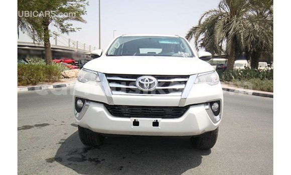 Tenga Imported Toyota Fortuner Chena Mota in Import - Dubai in Harare Tenga Imported Toyota Fortuner Chena Mota in Import - Dubai in Harare