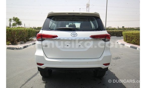 Tenga Imported Toyota Fortuner Chena Mota in Import - Dubai in Harare Tenga Imported Toyota Fortuner Chena Mota in Import - Dubai in Harare