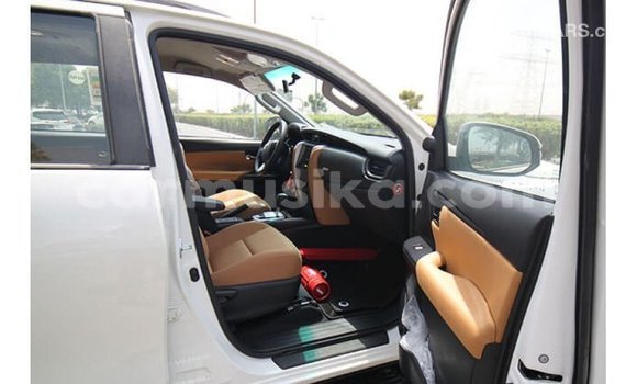 Tenga Imported Toyota Fortuner Chena Mota in Import - Dubai in Harare Tenga Imported Toyota Fortuner Chena Mota in Import - Dubai in Harare