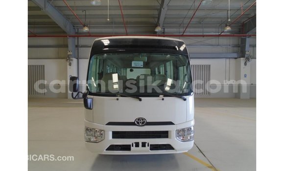 Acheter Import Voiture Abarth 595 Blanc à Import - Dubai, Harare Acheter Import Voiture Abarth 595 Blanc à Import - Dubai, Harare