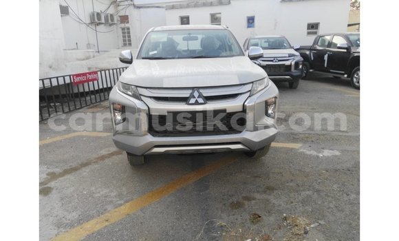 Acheter Import Voiture Mitsubishi L200 Autre à Import - Dubai, Harare Acheter Import Voiture Mitsubishi L200 Autre à Import - Dubai, Harare