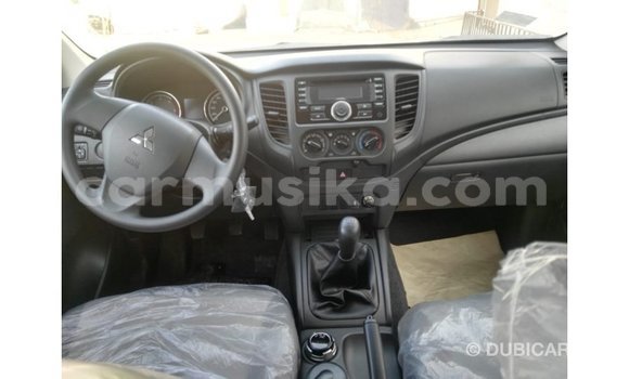 Acheter Import Voiture Mitsubishi L200 Autre à Import - Dubai, Harare Acheter Import Voiture Mitsubishi L200 Autre à Import - Dubai, Harare