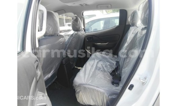 Acheter Import Voiture Mitsubishi L200 Autre à Import - Dubai, Harare Acheter Import Voiture Mitsubishi L200 Autre à Import - Dubai, Harare