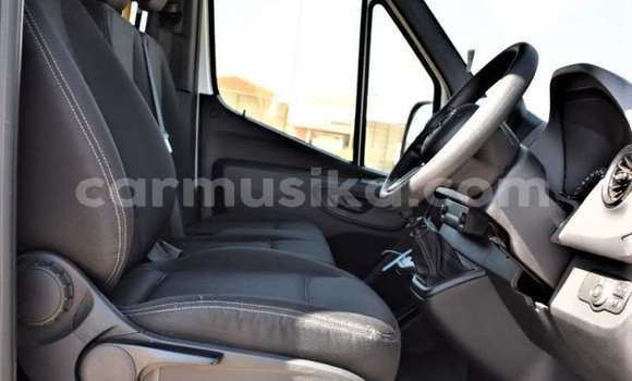 Buy Used Mercedes‒Benz S–Class White Car in Beitbridge in Matabeleland South Buy Used Mercedes‒Benz S–Class White Car in Beitbridge in Matabeleland South