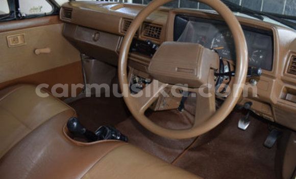 Acheter Occasion Voiture Toyota Hilux Blanc à Beitbridge, Matabeleland South Acheter Occasion Voiture Toyota Hilux Blanc à Beitbridge, Matabeleland South