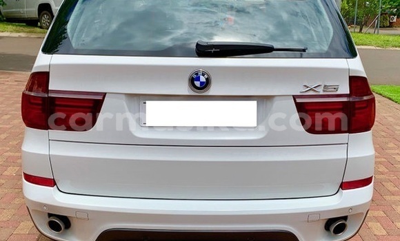 Acheter Occasion Voiture BMW X5 Blanc à Beitbridge, Matabeleland South Acheter Occasion Voiture BMW X5 Blanc à Beitbridge, Matabeleland South