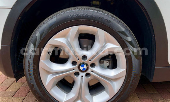 Acheter Occasion Voiture BMW X5 Blanc à Beitbridge, Matabeleland South Acheter Occasion Voiture BMW X5 Blanc à Beitbridge, Matabeleland South