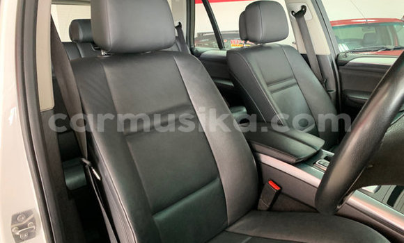 Acheter Occasion Voiture BMW X5 Blanc à Beitbridge, Matabeleland South Acheter Occasion Voiture BMW X5 Blanc à Beitbridge, Matabeleland South