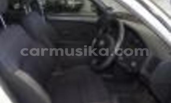 Acheter Occasion Voiture Toyota T100 Blanc à Beitbridge, Matabeleland South Acheter Occasion Voiture Toyota T100 Blanc à Beitbridge, Matabeleland South