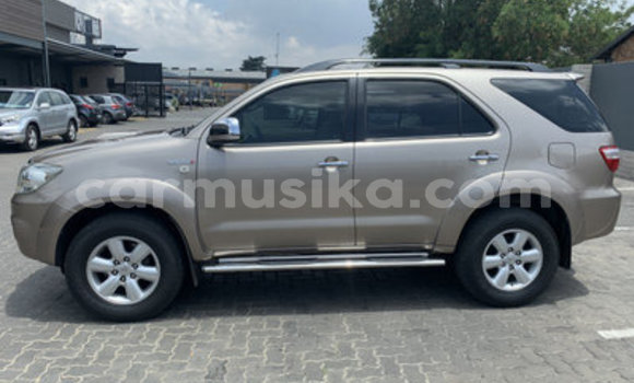 Acheter Occasion Voiture Toyota Fortuner Autre à Beitbridge, Matabeleland South Acheter Occasion Voiture Toyota Fortuner Autre à Beitbridge, Matabeleland South