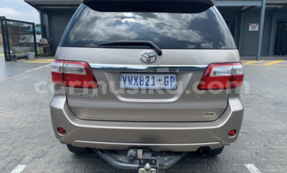 Acheter Occasion Voiture Toyota Fortuner Autre à Beitbridge, Matabeleland South Acheter Occasion Voiture Toyota Fortuner Autre à Beitbridge, Matabeleland South