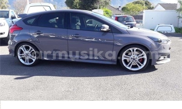 Acheter Occasion Voiture Ford Focus ST Autre à Beitbridge, Matabeleland South Acheter Occasion Voiture Ford Focus ST Autre à Beitbridge, Matabeleland South