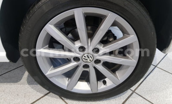 Acheter Occasion Voiture Volkswagen Polo Blanc à Beitbridge, Matabeleland South Acheter Occasion Voiture Volkswagen Polo Blanc à Beitbridge, Matabeleland South