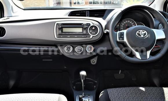 Acheter Occasion Voiture Toyota Yaris Blanc à Beitbridge, Matabeleland South Acheter Occasion Voiture Toyota Yaris Blanc à Beitbridge, Matabeleland South