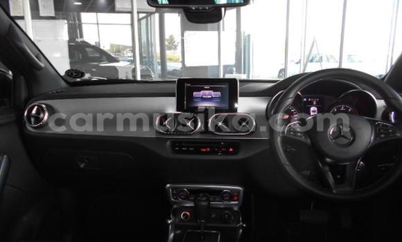 Tenga Tsaru Mercedes‒Benz X-klasse Concept Chena Mota in Beitbridge in Matabeleland South Tenga Tsaru Mercedes‒Benz X-klasse Concept Chena Mota in Beitbridge in Matabeleland South