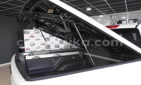 Tenga Tsaru Mercedes‒Benz X-klasse Concept Chena Mota in Beitbridge in Matabeleland South Tenga Tsaru Mercedes‒Benz X-klasse Concept Chena Mota in Beitbridge in Matabeleland South