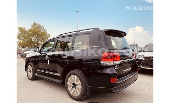 Acheter Import Voiture Toyota Land Cruiser Noir à Import - Dubai, Harare Acheter Import Voiture Toyota Land Cruiser Noir à Import - Dubai, Harare