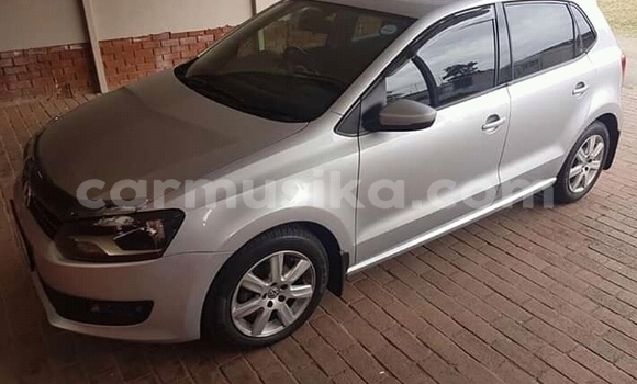Nunua Ilio tumika Volkswagen Polo Fedha Gari ndani ya Beitbridge nchini Matabeleland Kusini Nunua Ilio tumika Volkswagen Polo Fedha Gari ndani ya Beitbridge nchini Matabeleland Kusini