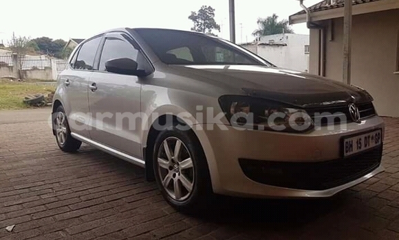 Nunua Ilio tumika Volkswagen Polo Fedha Gari ndani ya Beitbridge nchini Matabeleland Kusini Nunua Ilio tumika Volkswagen Polo Fedha Gari ndani ya Beitbridge nchini Matabeleland Kusini