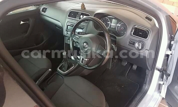 Nunua Ilio tumika Volkswagen Polo Fedha Gari ndani ya Beitbridge nchini Matabeleland Kusini Nunua Ilio tumika Volkswagen Polo Fedha Gari ndani ya Beitbridge nchini Matabeleland Kusini