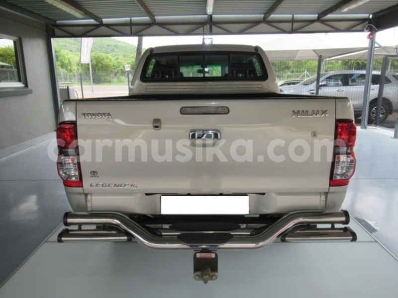 Big with watermark toyota hilux matabeleland south beitbridge 11178