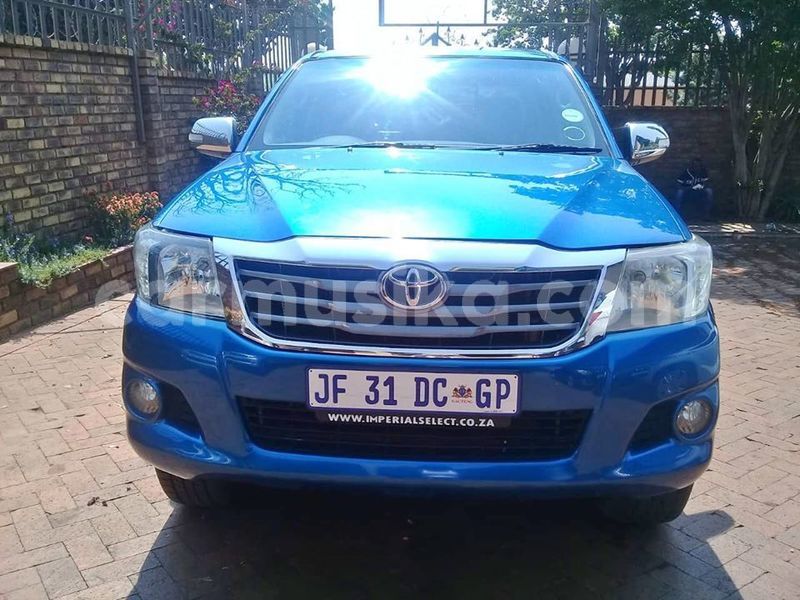 Big with watermark toyota hilux matabeleland south beitbridge 11182