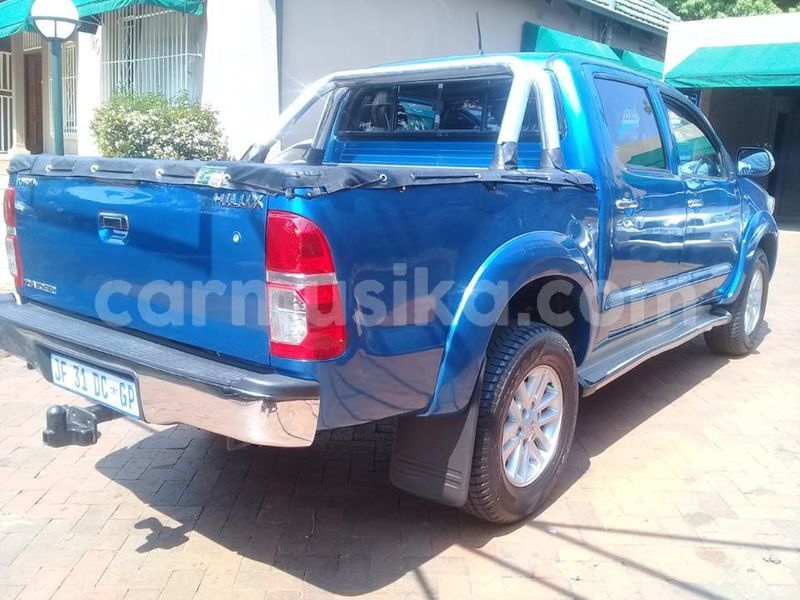 Big with watermark toyota hilux matabeleland south beitbridge 11182