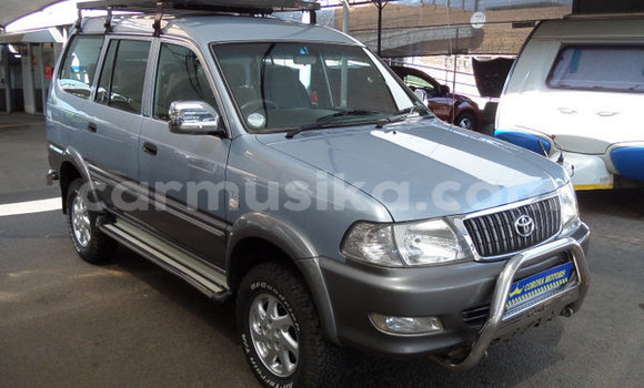 Buy Used Toyota Comfort Blue Car in Beitbridge in Matabeleland South Buy Used Toyota Comfort Blue Car in Beitbridge in Matabeleland South