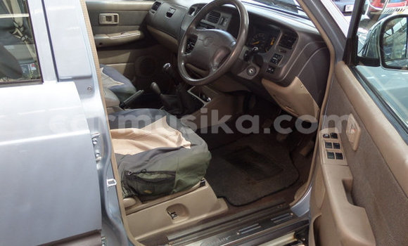 Buy Used Toyota Comfort Blue Car in Beitbridge in Matabeleland South Buy Used Toyota Comfort Blue Car in Beitbridge in Matabeleland South