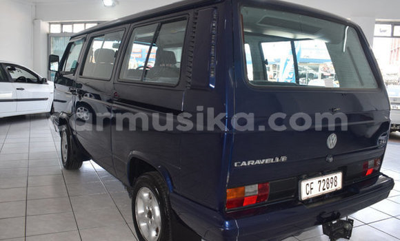 Tenga Tsaru Volkswagen Caravelle Bhuruu Mota in Beitbridge in Matabeleland South Tenga Tsaru Volkswagen Caravelle Bhuruu Mota in Beitbridge in Matabeleland South