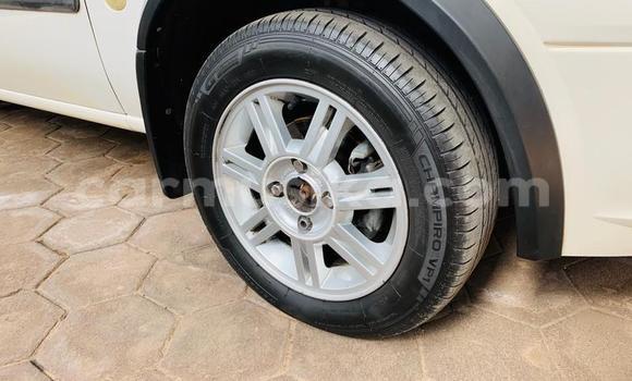 Acheter Occasion Voiture Ford B-MAX Blanc à Beitbridge, Matabeleland South Acheter Occasion Voiture Ford B-MAX Blanc à Beitbridge, Matabeleland South