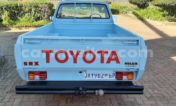 Nunua Ilio tumika Toyota Hilux Bluu Gari ndani ya Beitbridge nchini Matabeleland Kusini Nunua Ilio tumika Toyota Hilux Bluu Gari ndani ya Beitbridge nchini Matabeleland Kusini