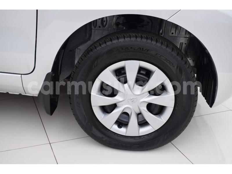 Big with watermark toyota avanza matabeleland south beitbridge 11205