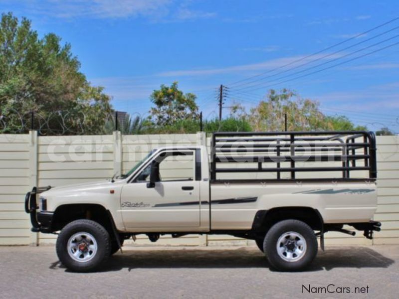 Big with watermark toyota hilux matabeleland south beitbridge 11210