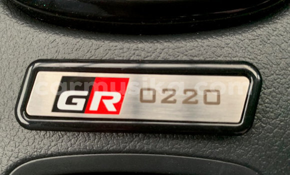 Buy Used Toyota Hilux Green Car in Beitbridge in Matabeleland South Buy Used Toyota Hilux Green Car in Beitbridge in Matabeleland South