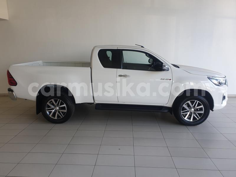 Big with watermark toyota hilux matabeleland south beitbridge 11213