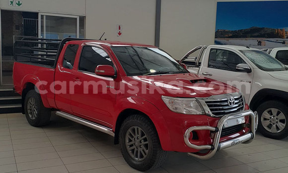 Buy Used Toyota Hilux Red Car in Beitbridge in Matabeleland South Buy Used Toyota Hilux Red Car in Beitbridge in Matabeleland South