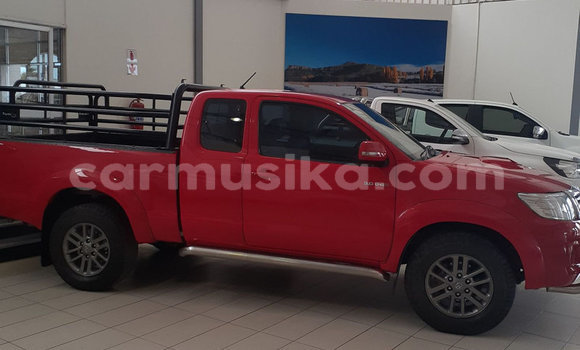 Buy Used Toyota Hilux Red Car in Beitbridge in Matabeleland South Buy Used Toyota Hilux Red Car in Beitbridge in Matabeleland South