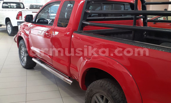 Buy Used Toyota Hilux Red Car in Beitbridge in Matabeleland South Buy Used Toyota Hilux Red Car in Beitbridge in Matabeleland South