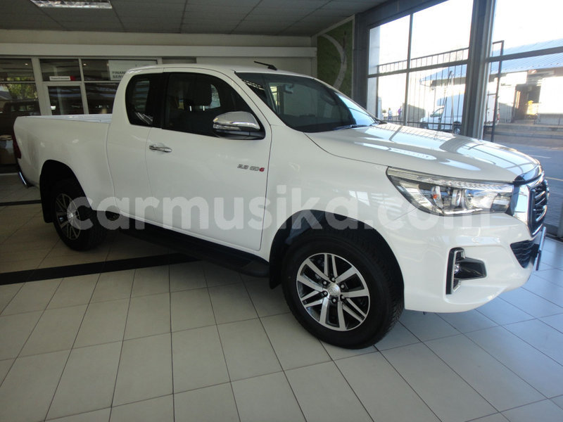 Big with watermark toyota hilux matabeleland south beitbridge 11216