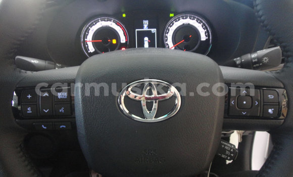 Tenga Tsaru Toyota Hilux Zvimwe Mota in Beitbridge in Matabeleland South Tenga Tsaru Toyota Hilux Zvimwe Mota in Beitbridge in Matabeleland South