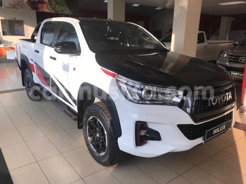 Big with watermark toyota hilux matabeleland south beitbridge 11219