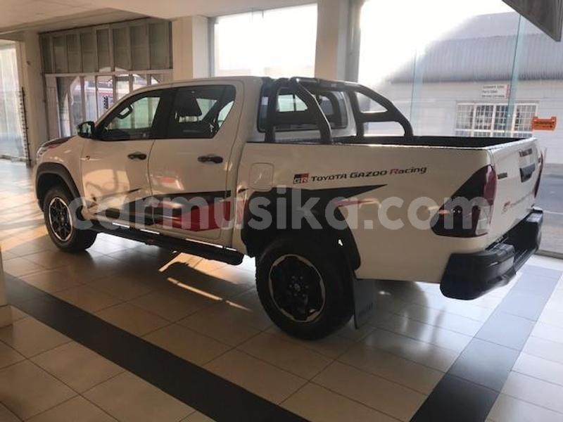 Big with watermark toyota hilux matabeleland south beitbridge 11219