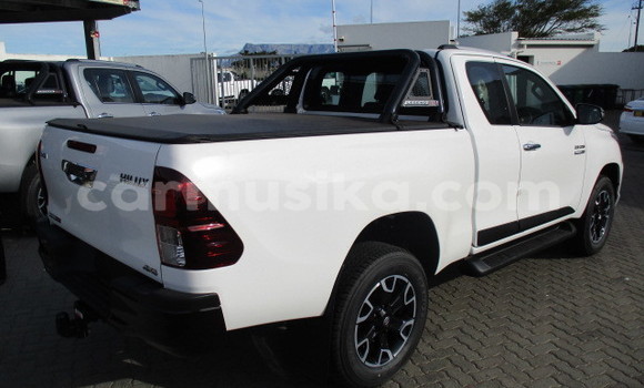 Acheter Occasion Voiture Toyota Hilux Autre à Beitbridge, Matabeleland South Acheter Occasion Voiture Toyota Hilux Autre à Beitbridge, Matabeleland South