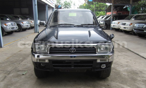 Acheter Occasion Voiture Toyota Hilux Surf Autre à Beitbridge, Matabeleland South Acheter Occasion Voiture Toyota Hilux Surf Autre à Beitbridge, Matabeleland South