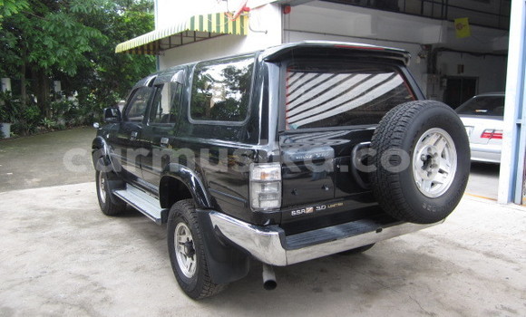 Acheter Occasion Voiture Toyota Hilux Surf Autre à Beitbridge, Matabeleland South Acheter Occasion Voiture Toyota Hilux Surf Autre à Beitbridge, Matabeleland South